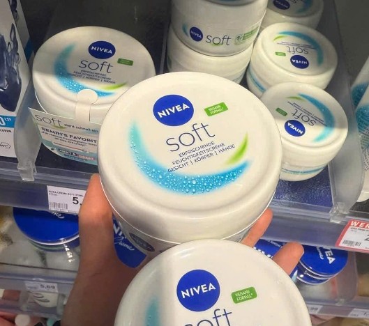 Kem dưỡng ẩm NIVEA Soft chống nẻ & dưỡng da, 200 ml Kem dưỡng ẩm NIVEA Soft chống nẻ & dưỡng da, 200 ml