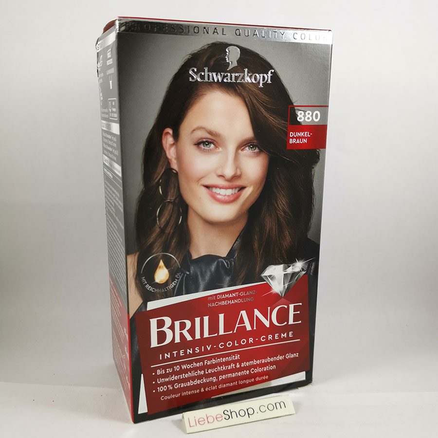 Hãy trải nghiệm cảm giác mới lạ và rực rỡ với thuốc nhuộm tóc Brillance Intensiv Color Creme. Với hơn 20 màu sắc đa dạng và hương thơm quyến rũ, bạn không chỉ sở hữu một mái tóc đẹp mà còn vô cùng thơm mát và mềm mượt. Hãy để mái tóc của bạn tỏa sáng với chất lượng tuyệt vời của sản phẩm này.