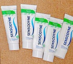 Kem đánh răng Sensodyne Sensitiv Fluorid cho răng nhạy cảm, 75 ml