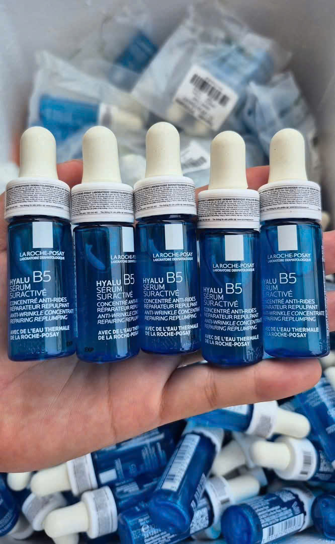Tinh chất La Roche-Posay Hyalu B5 Serum phục hồi và tái tạo da, 10ml Tinh chất La Roche-Posay Hyalu B5 Serum phục hồi và tái tạo da, 10ml