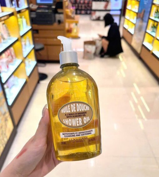Dầu tắm hạnh nhân L'occitane Almond Shower Oil, 500ml