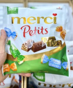 Kẹo socola Merci Petits Crunch nhân hạt giòn, 125g