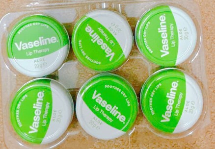 Sáp dưỡng môi Vaseline Lip Therapy Aloe, 20g Sáp dưỡng môi Vaseline Lip Therapy Aloe, 20g