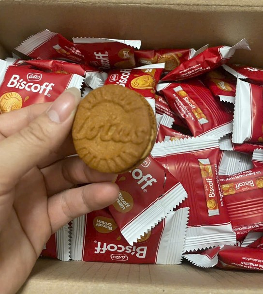 Bánh quy kẹp kem caramen Lotus Biscoff Cream, 120 chiếc Bánh quy kẹp kem caramen Lotus Biscoff Cream, 120 chiếc