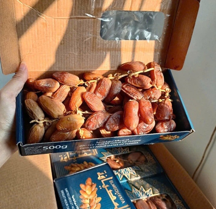Chà là nguyên cành Elmedhyafa Deglet Nour Dates Of Tunisia, 500g Chà là nguyên cành Elmedhyafa Deglet Nour Dates Of Tunisia, 500g