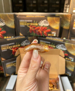 Chà là nguyên cành Green Diamond Premium Deglet Nour Dates, 400g