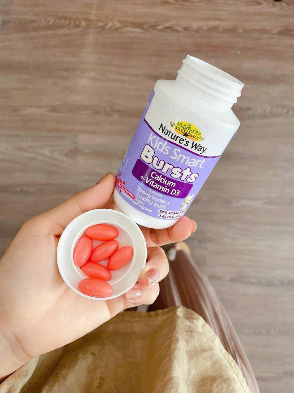 Viên uống Nature's Way Kids Smart Bursts Calcium + Vitamin D3 cho trẻ từ 6 tháng tuổi, 50 viên Viên uống Nature's Way Kids Smart Bursts Calcium + Vitamin D3 cho trẻ từ 6 tháng tuổi, 50 viên