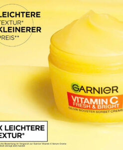 Kem dưỡng Garnier Vitamin C Glow Booster làm sáng da, mờ nám, 85ml
