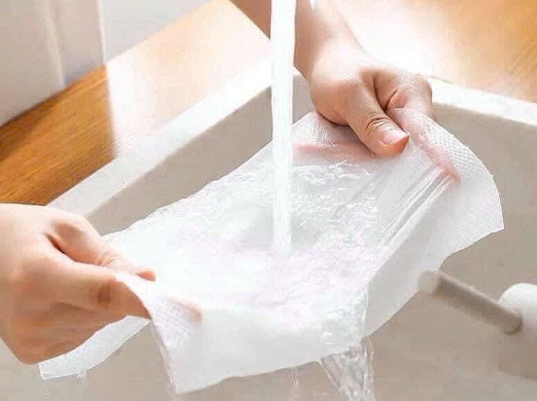 Giấy nhà bếp đa năng Ja! Küchen-Tücher 128 tờ x 3 lớp, 4 cuộn Giấy nhà bếp đa năng Ja! Küchen-Tücher 128 tờ x 3 lớp, 4 cuộn