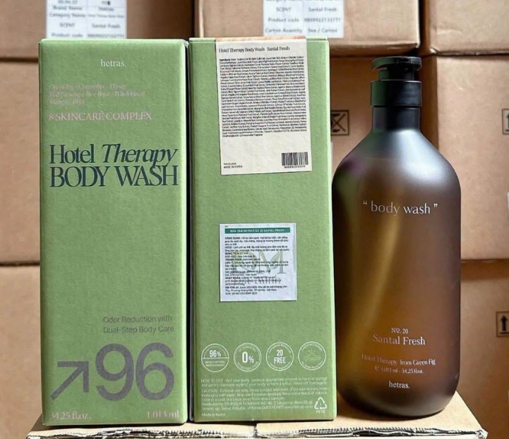 Sữa tắm nước hoa Hetras Hotel Therapy Body Wash No.20 Santal Fresh, 1013ml Sữa tắm nước hoa Hetras Hotel Therapy Body Wash No.20 Santal Fresh, 1013ml