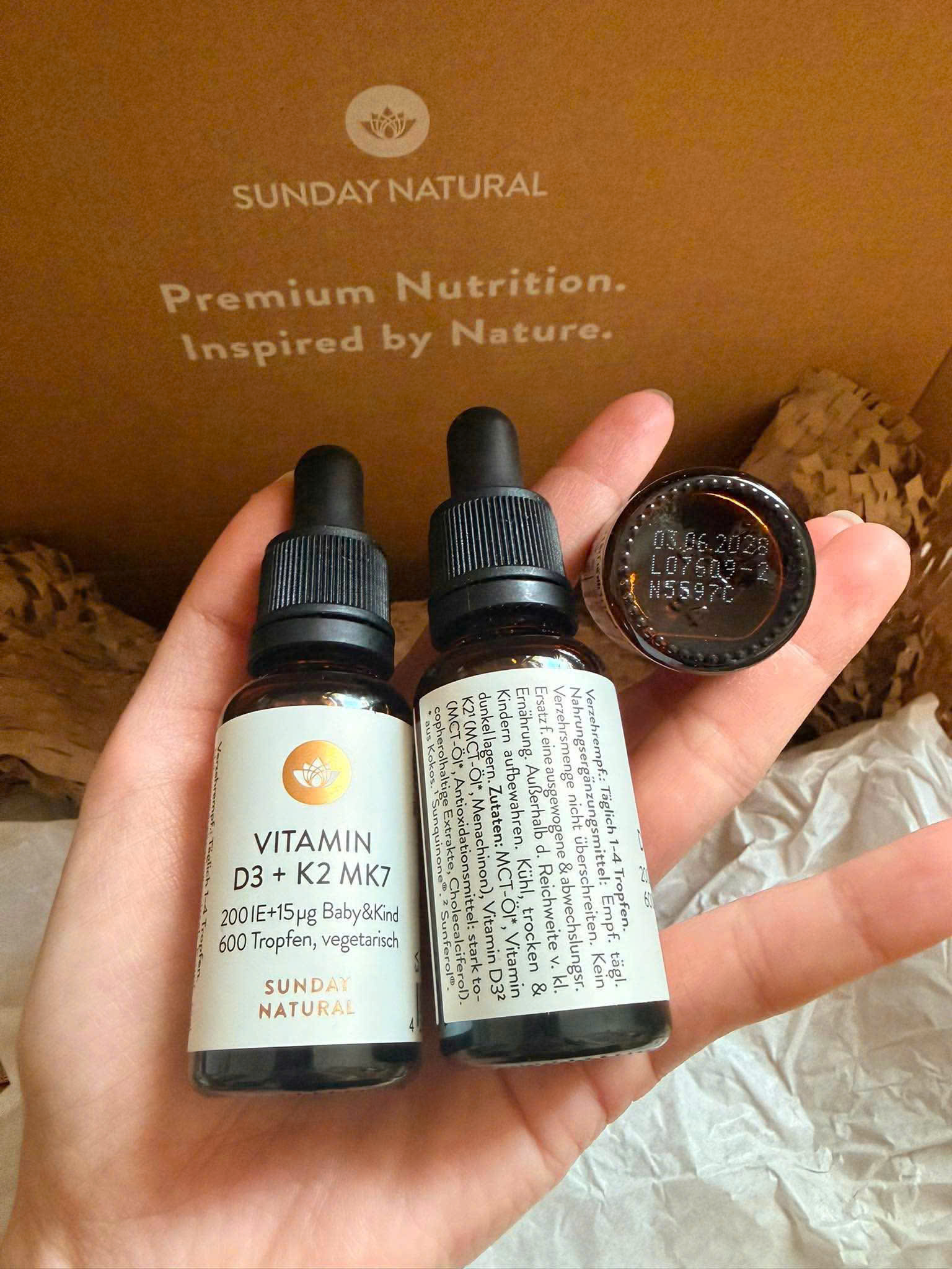 Vitamin D3 + K2 MK7 SUNDAY NATURAL 200 IU + 15µg chống còi xương, tăng chiều cao, 18,5ml Vitamin D3 + K2 MK7 SUNDAY NATURAL 200 IU + 15µg chống còi xương, tăng chiều cao, 18,5ml