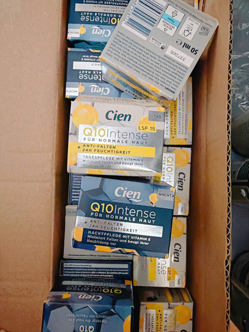 Bộ kem dưỡng ngày đêm Cien Q10 Intense chống lão hóa, giảm nếp nhăn, 2x50ml {Đức}