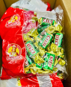 Kẹo Cten Xanh Nga socola nhân caramen hạt phỉ, 500g