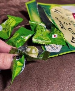 Kẹo trà xanh sữa Nhật Kanro Premium Matcha Tea & Milk Candy, 70g